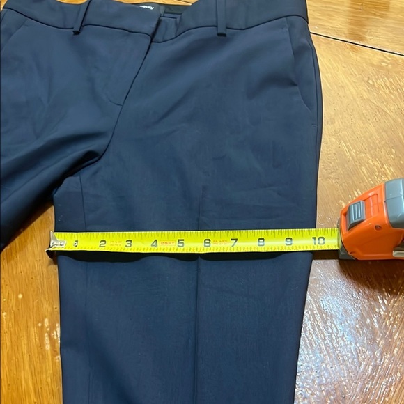 Theory Navy Wool Dress Pants Size 4 Lightweight Career Versatile Classic Staple - Picture 10 of 13